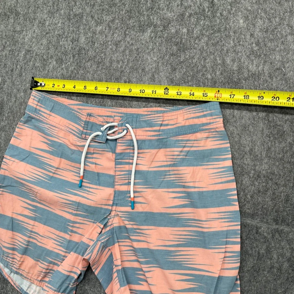 Chubbies Board Shorts Mens 30 Swim Trunks Peach Blue Ikat Pattern Stretch